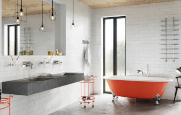 Łazienka z wanną wolnostojącą. Jaką baterię wannową wybrać?